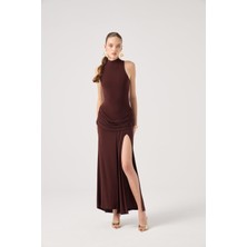 Balıkçı Yaka Yırtmaçlı Uzun Valentina Elbise Kahve