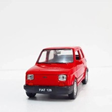 Welly Marka Lisanslı Fiat 126 Bis 1.36 Ölçek Metal Araba Kırmızı Renk Detaylı Tasarım