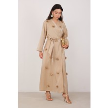 Çiçekli Aplikeli Abaya Koyu Bej