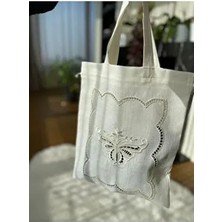 Nakış Işlemeli Delik Işi Çok Amaçlı Kumaş Çanta. Kelebek Model ( 1 Adet )