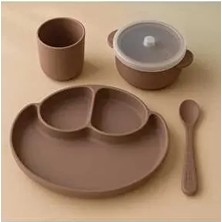 Silikon Bebek Mama Seti 4lü- Mama Tabağı Mama Kaşığı Bardak ve Kapaklı Mama Kasesi Set