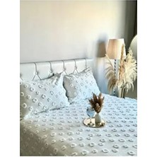 Ponpon Çift Kişilik Yatak Örtüsü 250X260 ve 2 Adet Yastık Ekru