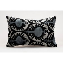 Ipek Kadife Ikat Dekoratif Kırlent Kılıfı