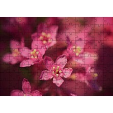 Cakapuzzle Sarı Tohumlu Kırmızı Çiçekler Yakın Çekim 120 Parça Puzzle Yapboz Mdf (Ahşap)