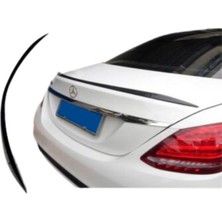 Mercedes-Benz W205 C63 Plastik Spoiler – Sportif ve Şık Tasarım