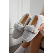 Slipcat Yumuşak Peluş Kadın Ev Babeti Hafif Taban Ses Yapmaz Gri Tokalı Şık Tasarım