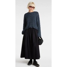 Mila Cable Knit Crop