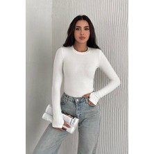 Kadın Parmak Geçmeli Uzun Kollu Bluz – Vücuda Oturan & Astarsız