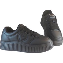 Guja Kadın Deri Sneaker Bağcık Kapamalı Kalp Detaylı Peluş Iç Astarlı Günlük Ayakkabı