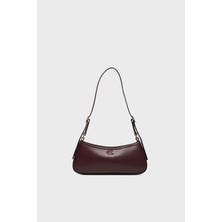 Calvin Klein Logolu Ayarlanabilir Omuz Askılı Çanta LV04F3170GBAP Bayan Çanta LV04F3170G Bap