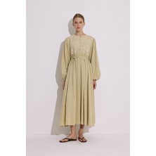 Dokulu Nakış Detaylı Elbise Soft Yeşil