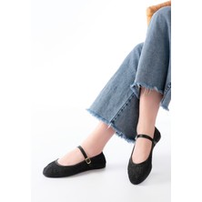 7432 Siyah Fileli Toka Detaylı Günlük Kadın Babet