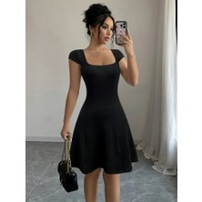 Kadın Kısa Kollu Geometrik Yakalı Janjan Krep Elbise