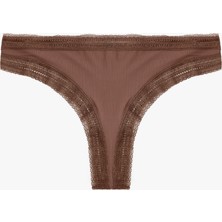 Dantel Detaylı String Külot