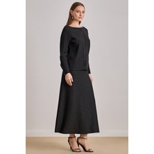 Kayık Yaka Siyah Triko Kazak