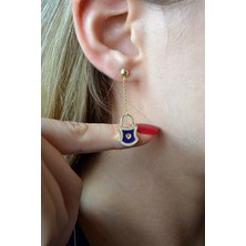 18K Altın Kaplamalı 925 Ayar Gümüş Sallantılı Kilit Küpe - 12108401