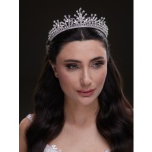 Magic Tiara Kristal Tomurcuk Desenli Gelin Tacı – Zarif ve Işıltılı Tasarım (6144)