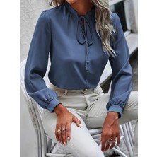 Arben Boutique Kadın Uzun Kollu Yakalı Yakadan Bağcıklı Düğmeli Sandy Bluz