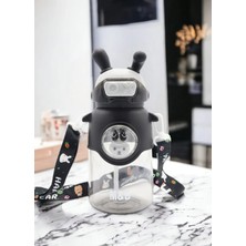 Sevimli Tavşan Figürlü 750 ml Suluğu, Pipetli, Okul Için Neşeli Tasarım