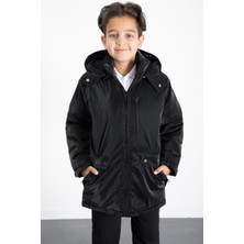 Siyah Fermuarlı Göğüs Cepli Içi Kürklü Erkek Çocuk Kapüşonlu Mont 21356