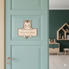 Zebra Figürlü Ahşap Kapı Süsü 25X25 cm - Çocuk Odası, Kreş, Anaokulu Kapı Dekoru