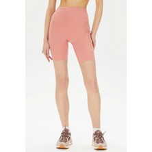 Nike Go Women's High Rise 8" Biker Shorts With Pockets Kadın Lazer Kesim Yükske Bel 6 Cepli Tayt Şort Pembe