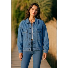 Kadın Büyük Göğüs Cepli Oversize Mavi Kot Ceket