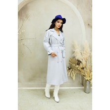 Şık Taş Rengi Düğmeli Trençkot – Rahat ve Modern Kesim