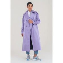 Şık Taş Rengi Düğmeli Trençkot – Rahat ve Modern Kesim