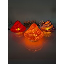 Mantar Şeklinde LED Mum Işıklı Dekoratif Ürün – 3’lü Set (Mor, Turuncu, Kırmızı) 🍄✨