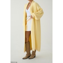 Kadın Giyim Oversize Uzun Peluş Hırka – Yumuşak Dokulu, Rahat ve Şık Tasarım Şık Kombinler