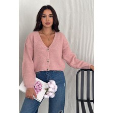 Kadın Düğmeli Tiftik Hırka – Canlı Renkli & Yumuşak Dokulu