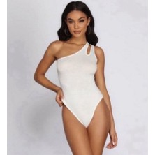 Beyaz Tek Omuzlu Alttan Çıtçıtlı Bluz