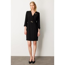 Ekol Kadın Yakası Broşlu Beli Kuşaklı Midi Elbise 4013 Siyah