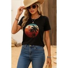Kadın Kısa Kollu Palmiye Baskılı Viskon T-Shirt