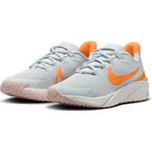 Nike NIKESTARRUNNER4NNGS