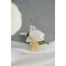 Beyaz Natural Damat Yaka Çiçeği