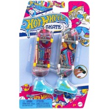 Bfs   HXL17 Hot Wheels Skate Retro Temalı Ikili Parmak Kaykay ve Ayakkabı Paketi