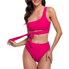 Bikini üstü yandan bağlama detaylı