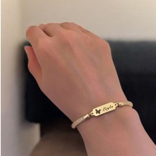 Altın Plakalı 14 Ayar Leyla Ismine Özel Hasır Kordonlu Kelebek Motifli Hediye BILEKLIK-647ISIM