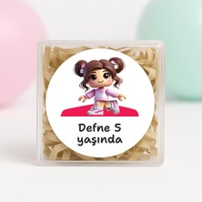 Kişiye Özel Roblox Pembe Temalı Doğum Günü Temalı Baskılı Yapışkanlı Etiket 4 cm Yuvarlak 24 Adet