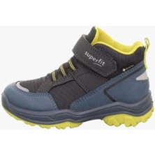 Superfit 1-000053-8010 Kışlık Bot Deri Dış Materyal Dolgu Topuklu Modeli ile Şık ve Konforlu