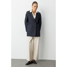 Mizalle Oversize Lacivert Çizgili Özel Tasarım Kruvaze Ceket