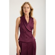 Saten Katlı Yaka 4 Düğmeli Yelek