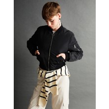 Xsıde Siyah Kolej Yaka Crop Kadın Bomber Mont