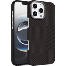 Mobicas Apple iPhone 15 Pro Max Uyumlu Magsafe Özellikli Karbon Görünümlü Flix Kapak Siyah