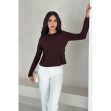 Kadın Volanlı Dikiş Detaylı Premium Bluz – Vücut Şekillendirici & Modern Kesim