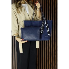 Erkan Saçmacı Lacivert Hakiki Dana Süet Manyetik Kapaklı Büyük Boy Günlük Omuz Çantası ve Askılı El Çantası