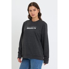 Süperlife Kadın Bisiklet Yaka Oversize Fit Brooklyn Baskılı Ince Sweatshirt SPR23SWK330