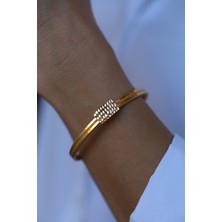 22 Ayar Altın Çift Sıra Kalemli Kilit Detaylı Kelepçe